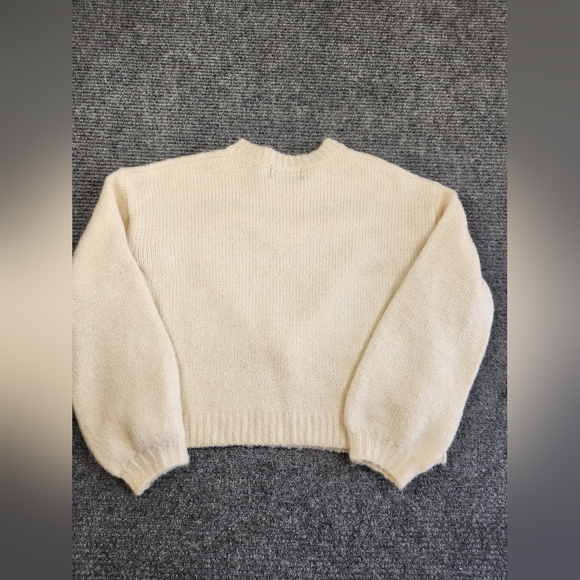 Cider Heart Sweater Fuzzy Ivory Cream Knit Size Small Cropped Boho Preppy - Picture 8 of 11